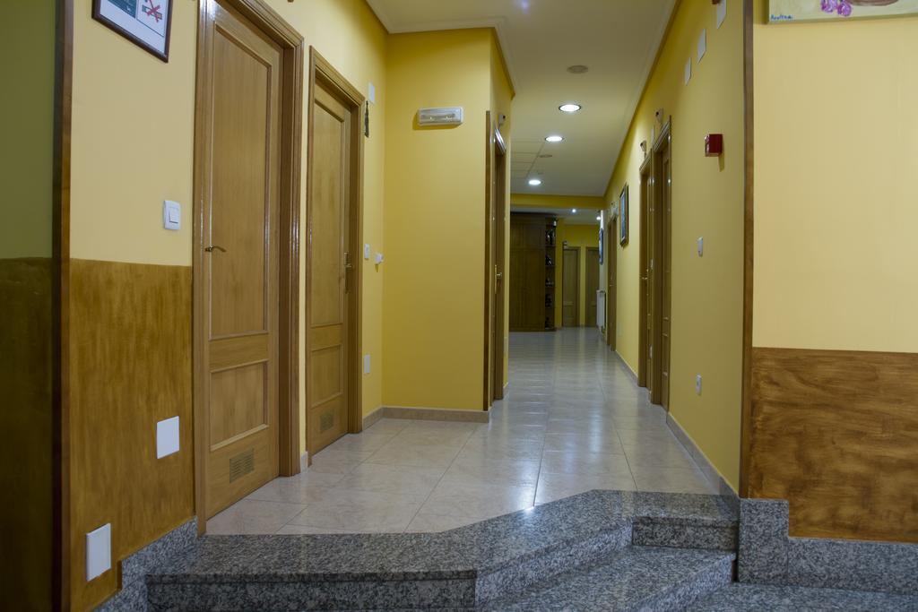 Hotel Los 14 Pravia Exteriör bild