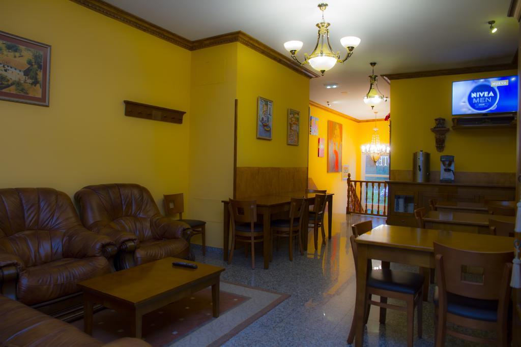 Hotel Los 14 Pravia Exteriör bild